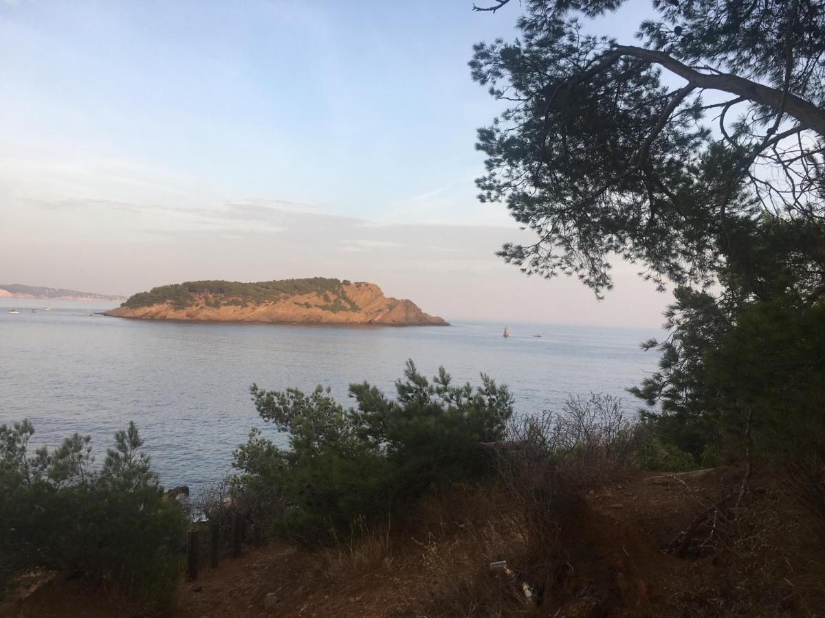 Fanny Wifi Climatise Tout A Pieds 4 Personnes La Ciotat Exteriér fotografie
